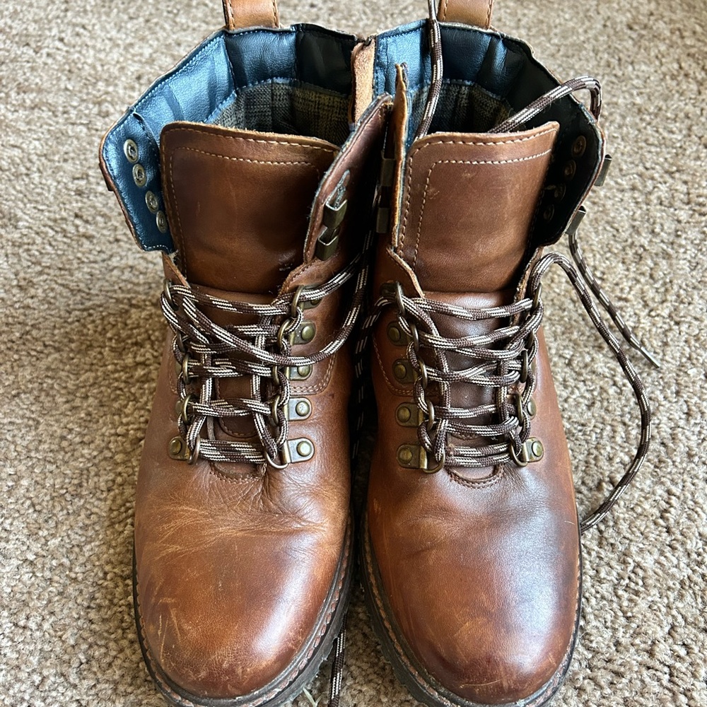 Bar III Men’s leather boots